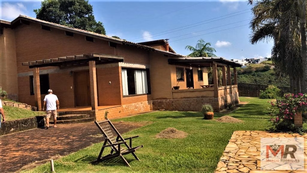 Chácara de 8.000 m² em Pouso Alegre, MG