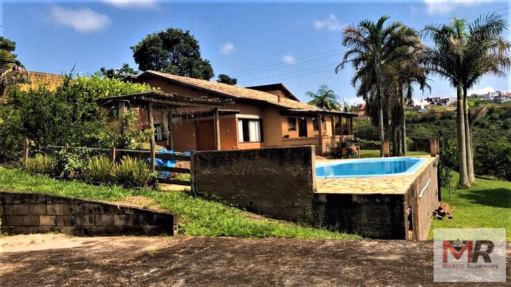 Chácara de 8.000 m² em Pouso Alegre, MG