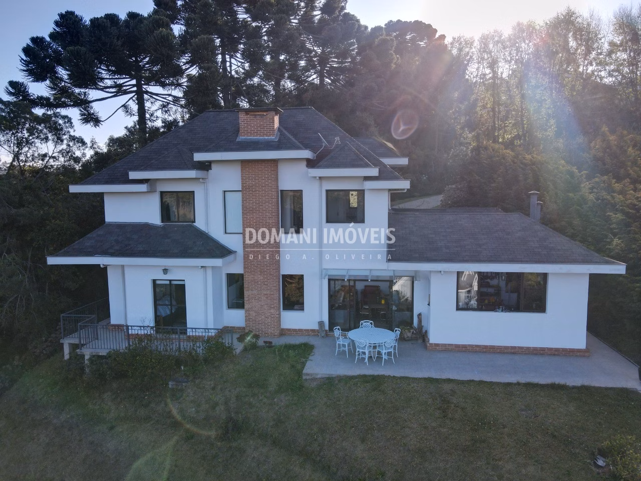 House of 1,110 m² in Campos do Jordão, SP, Brazil
