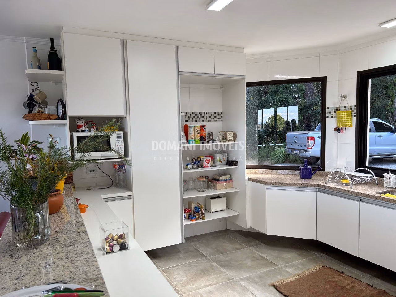 House of 1,110 m² in Campos do Jordão, SP, Brazil