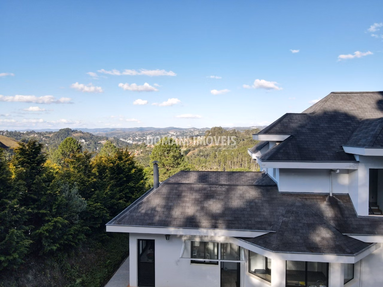 House of 1,110 m² in Campos do Jordão, SP, Brazil