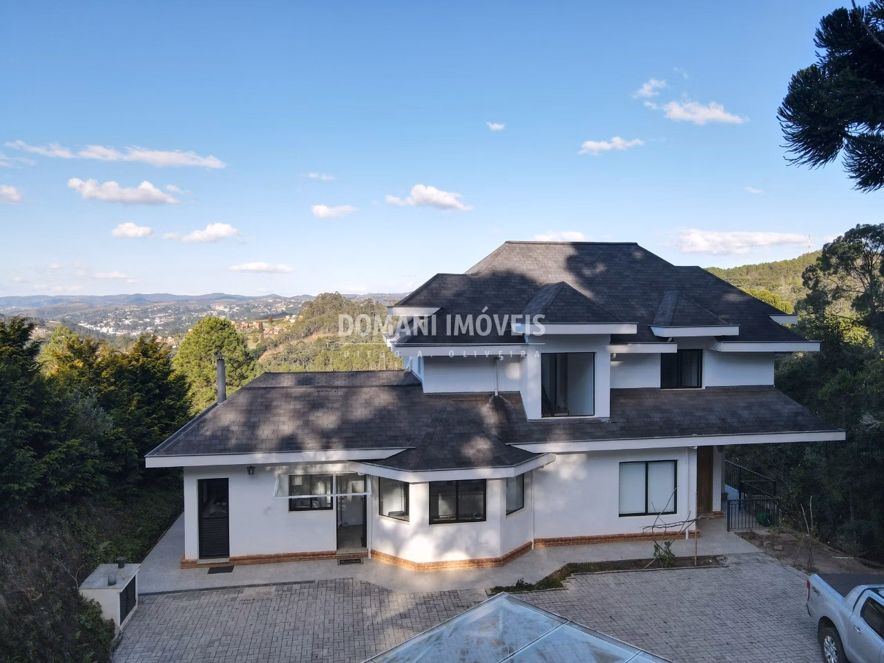 House of 1,110 m² in Campos do Jordão, SP, Brazil