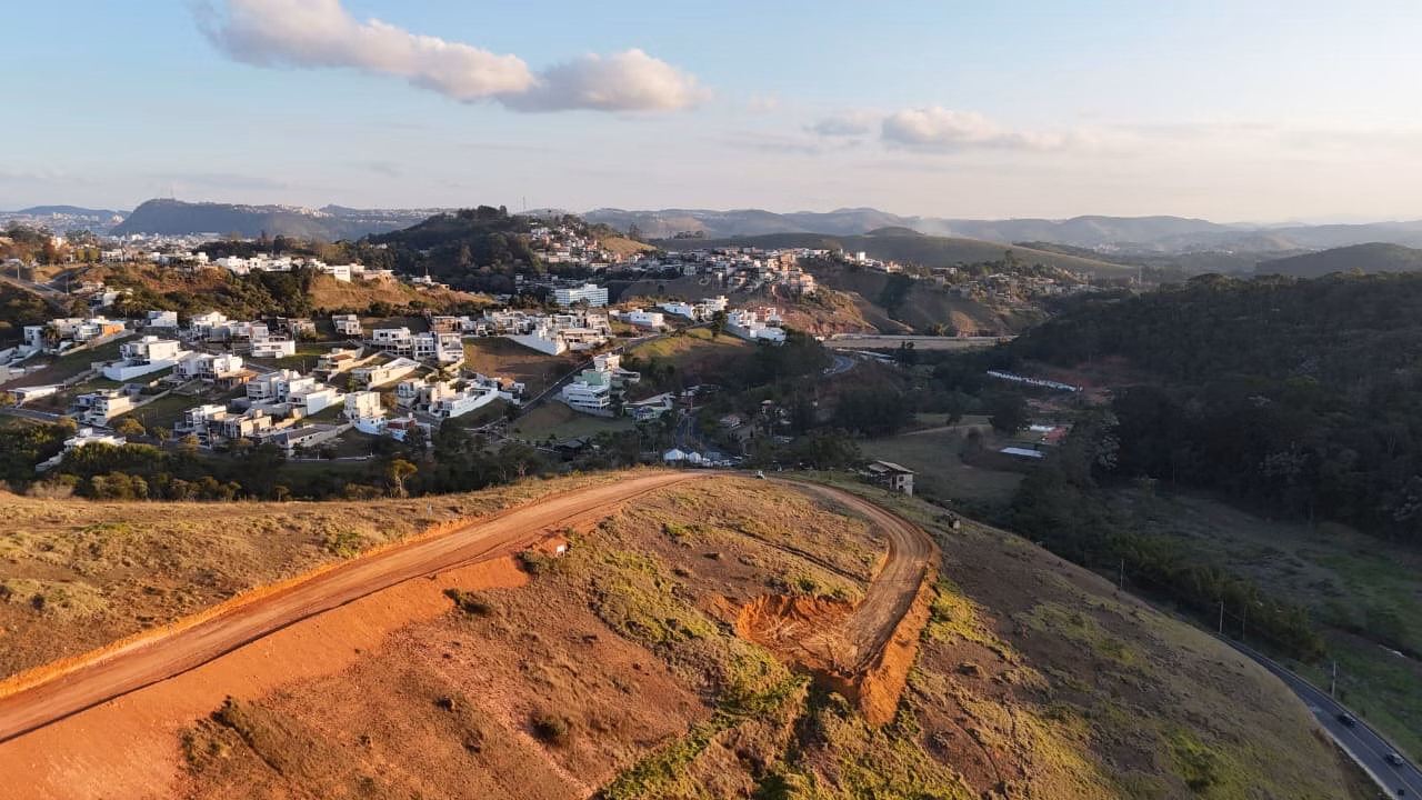 Plot of 300 m² in Juiz de Fora, MG, Brazil