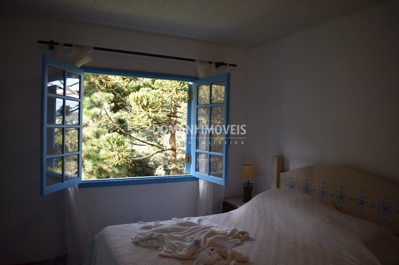 Casa de 1.140 m² em Campos do Jordão, SP
