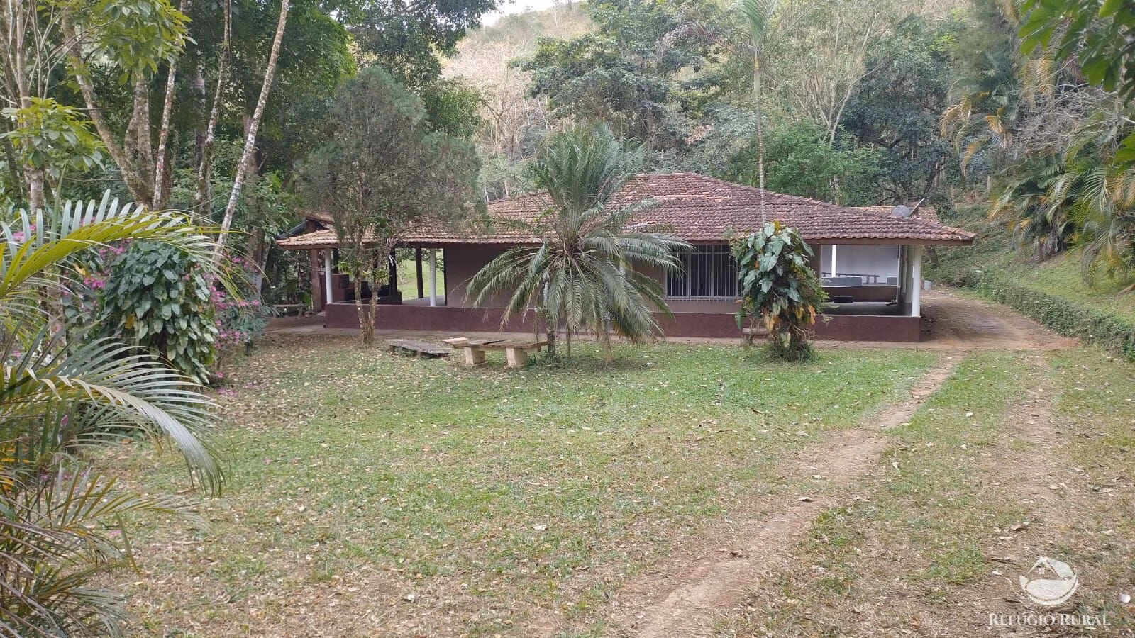 Chácara de 2.700 m² em São José dos Campos, SP