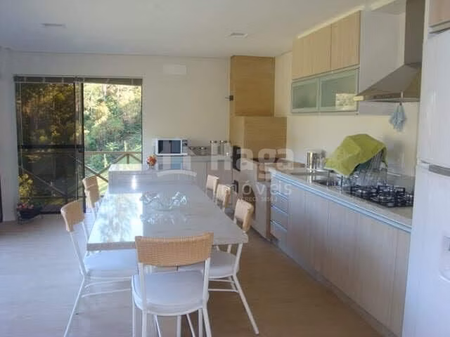 Fazenda de 2.300 m² em Rancho Queimado, SC