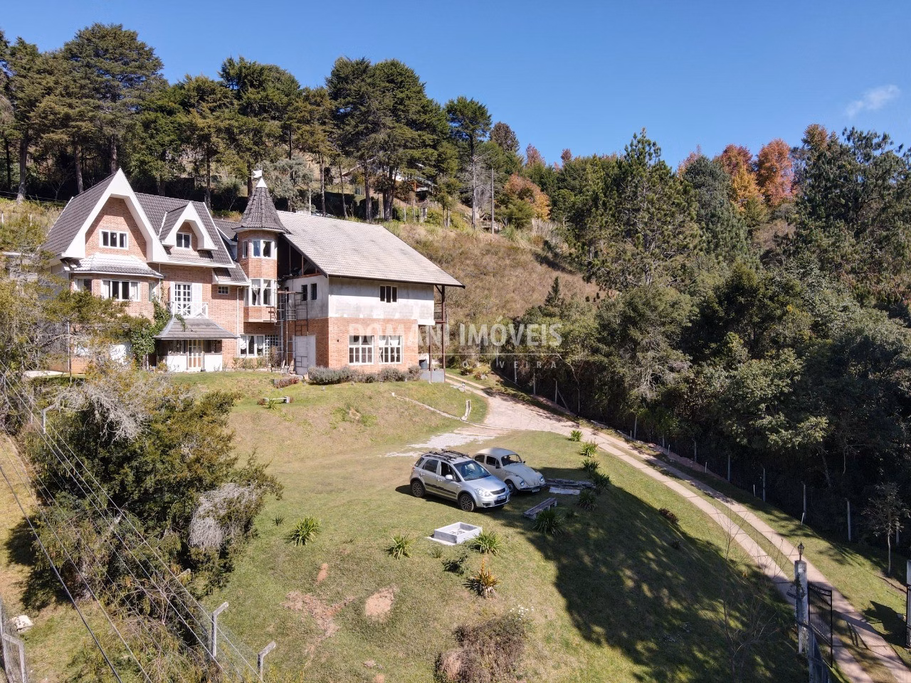 Lodging of 2,010 m² in Campos do Jordão, SP, Brazil