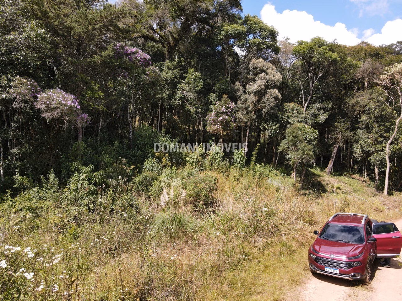Terreno de 1.500 m² em Campos do Jordão, SP