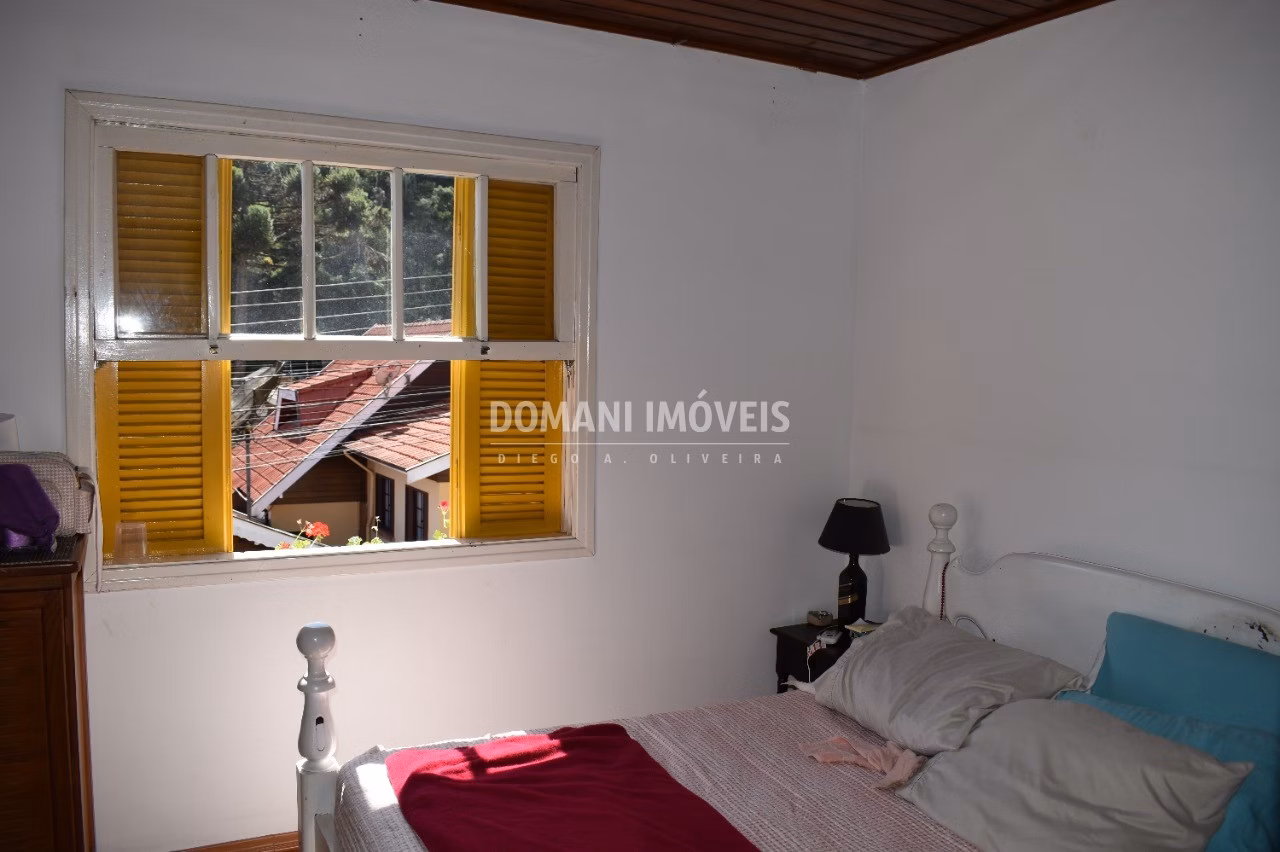 Casa de 300 m² em Campos do Jordão, SP