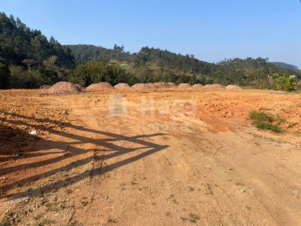 Terreno de 5.880 m² em Nova Trento, SC