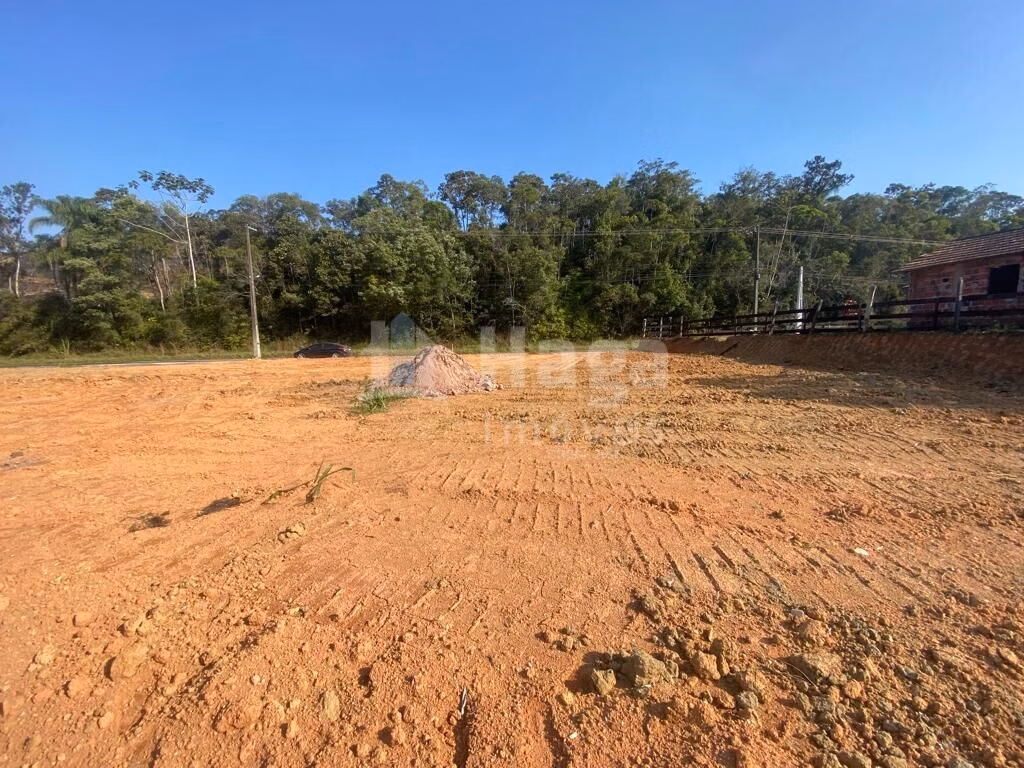Terreno de 5.880 m² em Nova Trento, SC