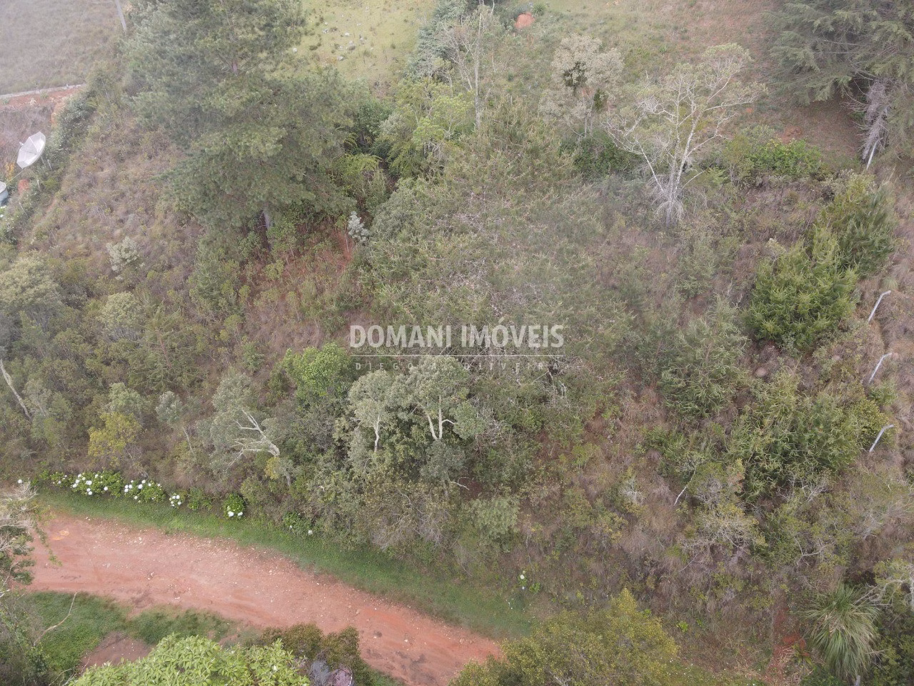 Terreno de 1.200 m² em Campos do Jordão, SP
