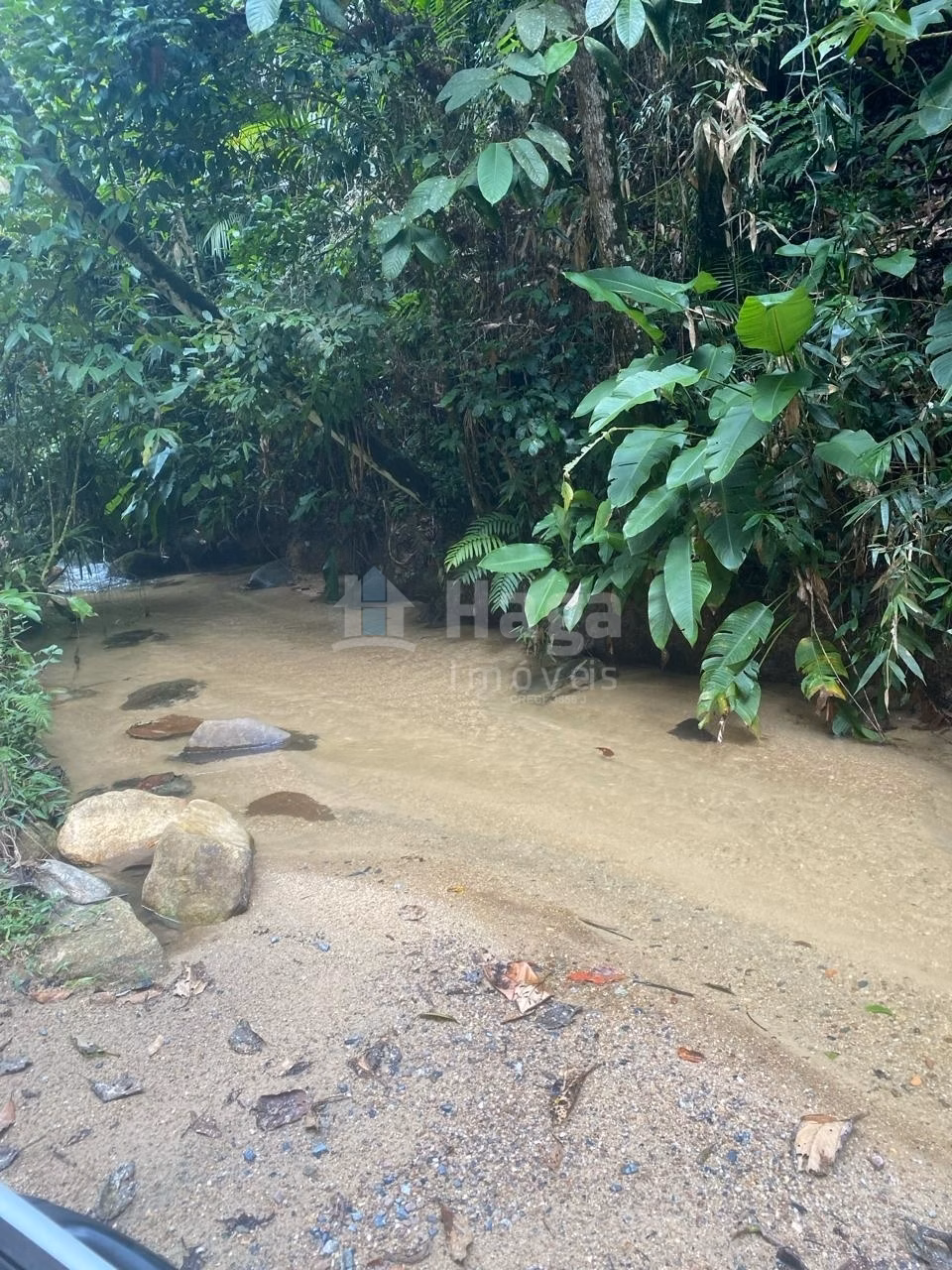 Terreno de 2.400 m² em Guabiruba, SC