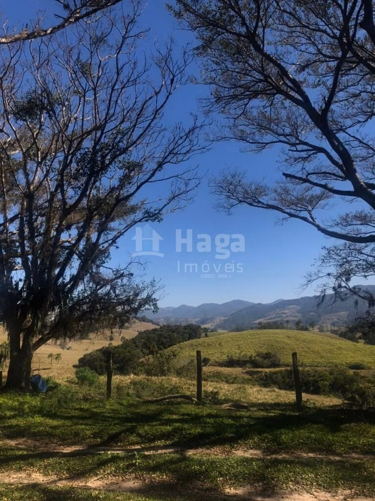Fazenda de 64 ha em Imaruí, SC