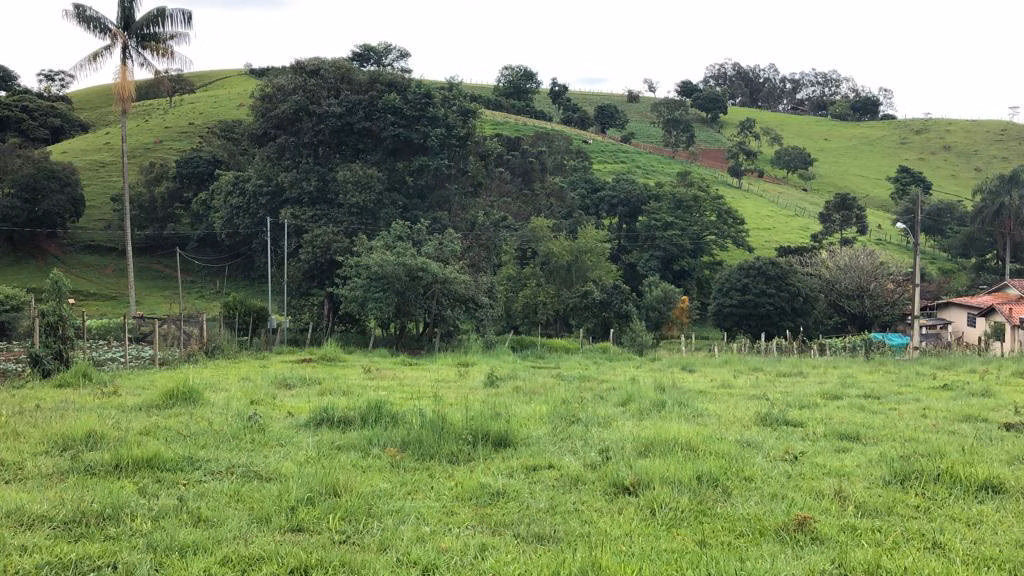 Terreno de 3.600 m² em Congonhal, MG
