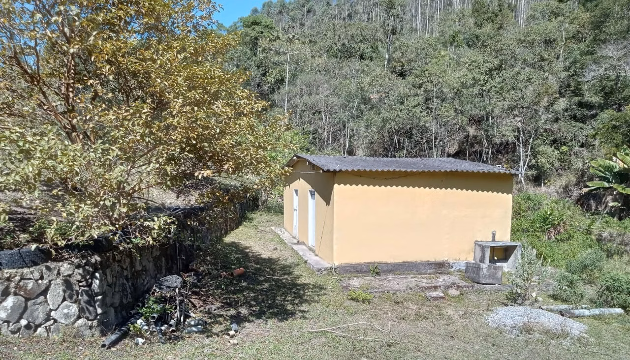 Sítio de 34 ha em Piedade, SP