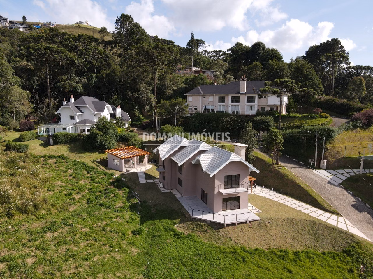 House of 1,220 m² in Campos do Jordão, SP, Brazil