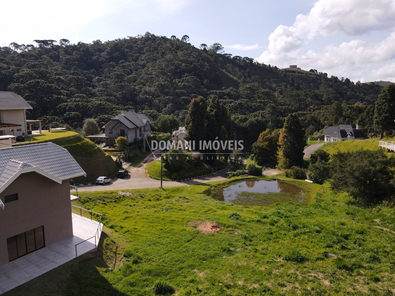 Casa de 1.220 m² em Campos do Jordão, SP