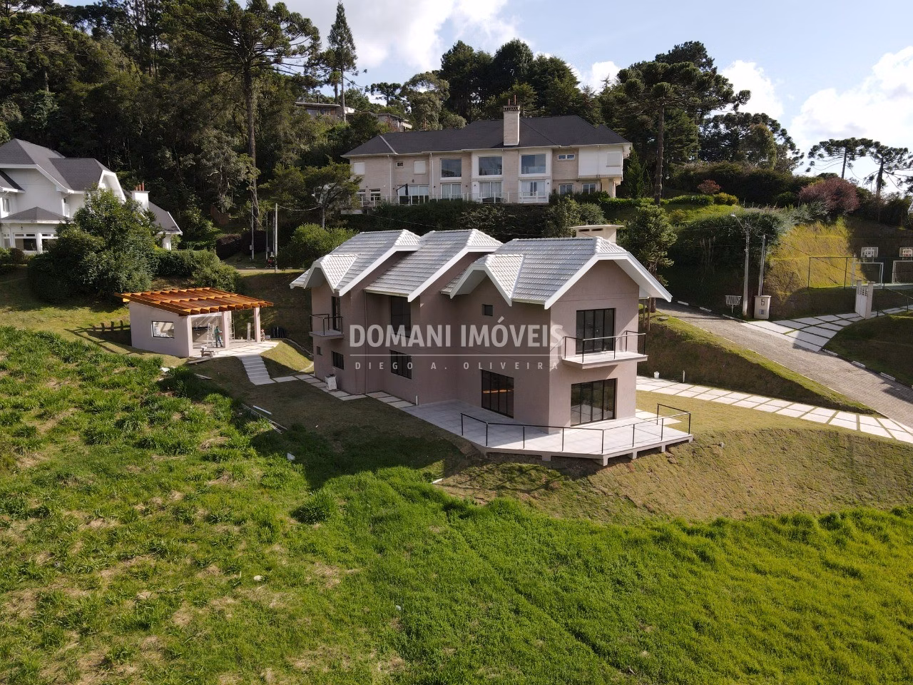 House of 1,220 m² in Campos do Jordão, SP, Brazil