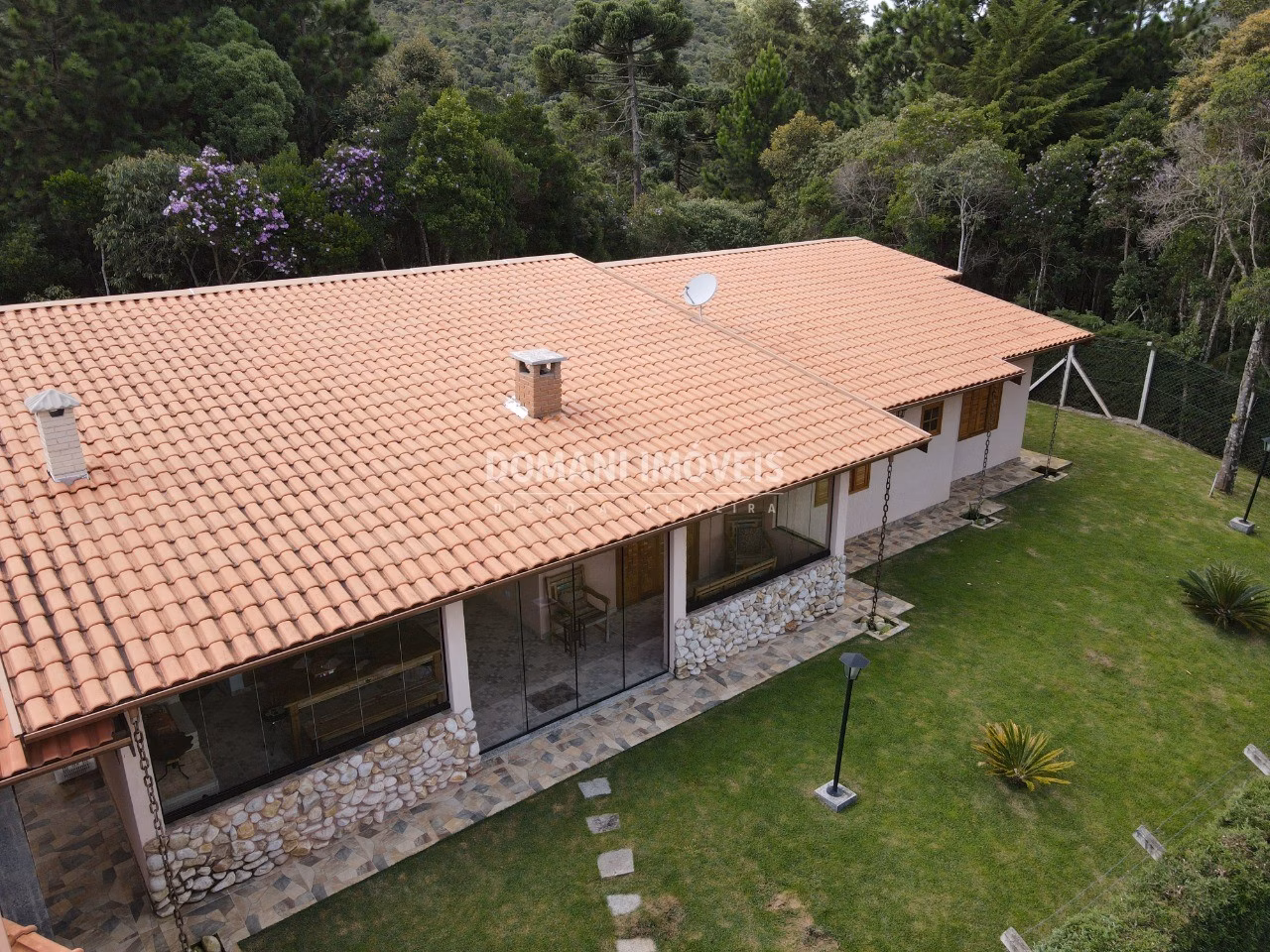 House of 4,000 m² in Campos do Jordão, SP, Brazil