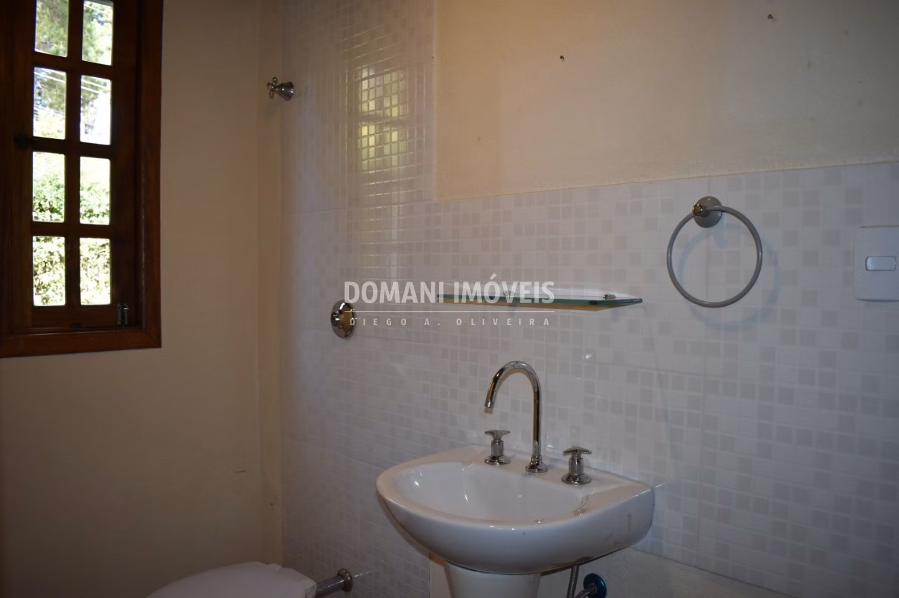 Casa de 1.115 m² em Campos do Jordão, SP