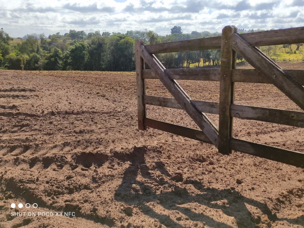 Sítio de 27 ha em Angatuba, SP