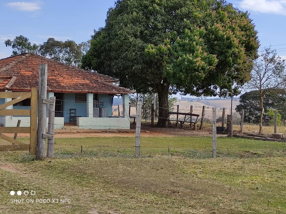 Sítio de 27 ha em Angatuba, SP