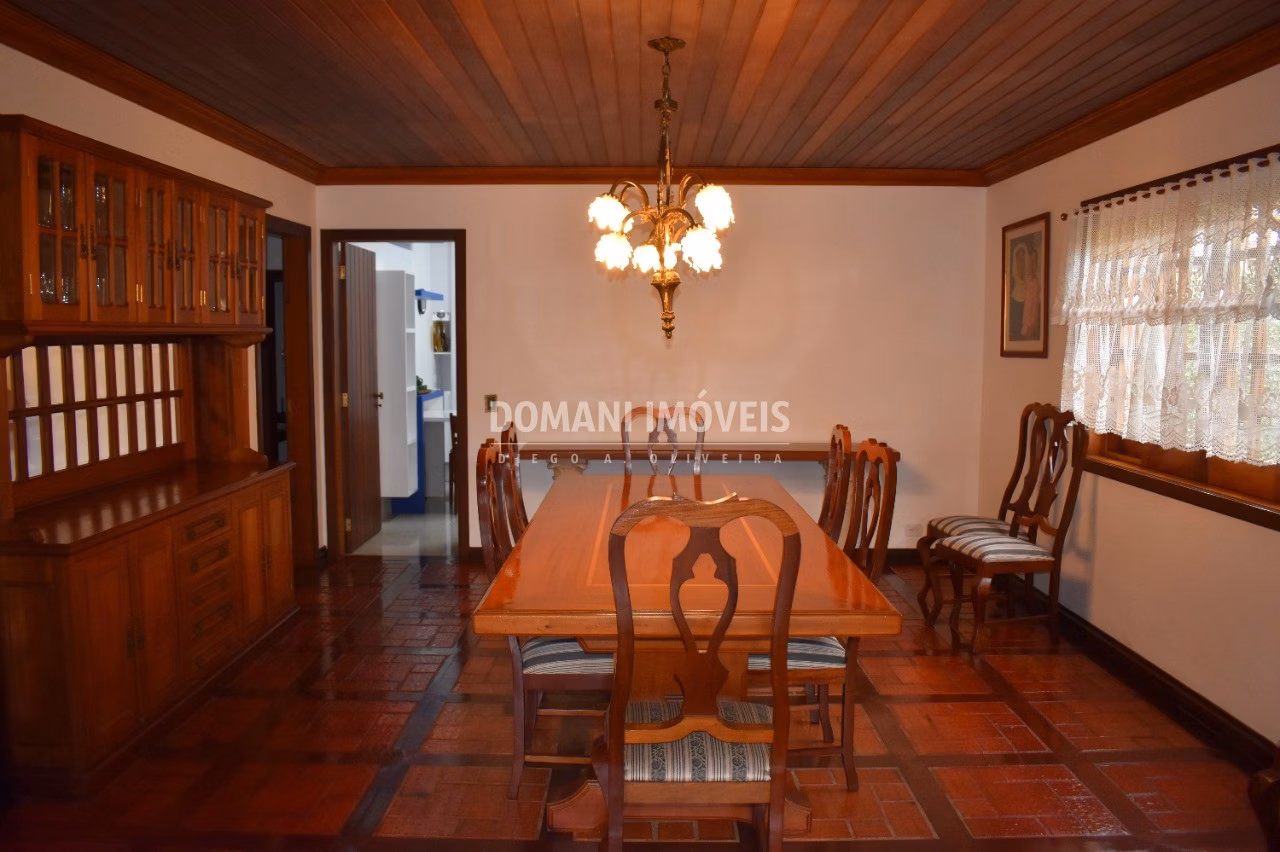 House of 1,070 m² in Campos do Jordão, SP, Brazil