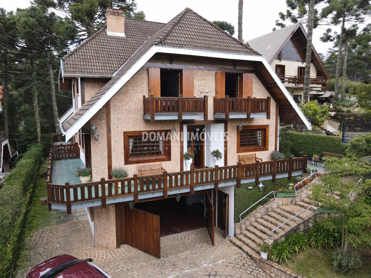 House of 1,070 m² in Campos do Jordão, SP, Brazil