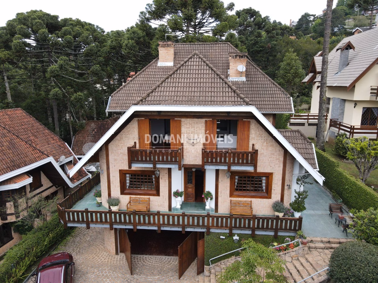 House of 1,070 m² in Campos do Jordão, SP, Brazil