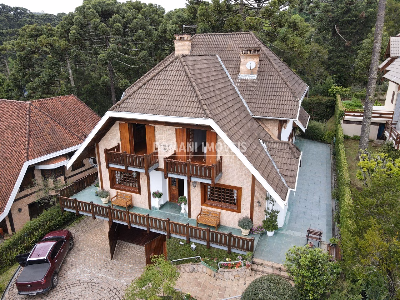 House of 1,070 m² in Campos do Jordão, SP, Brazil