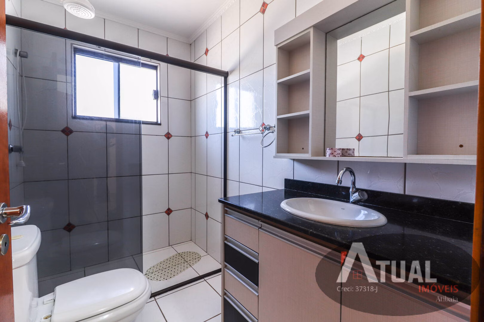 Chácara de 2.100 m² em Atibaia, SP