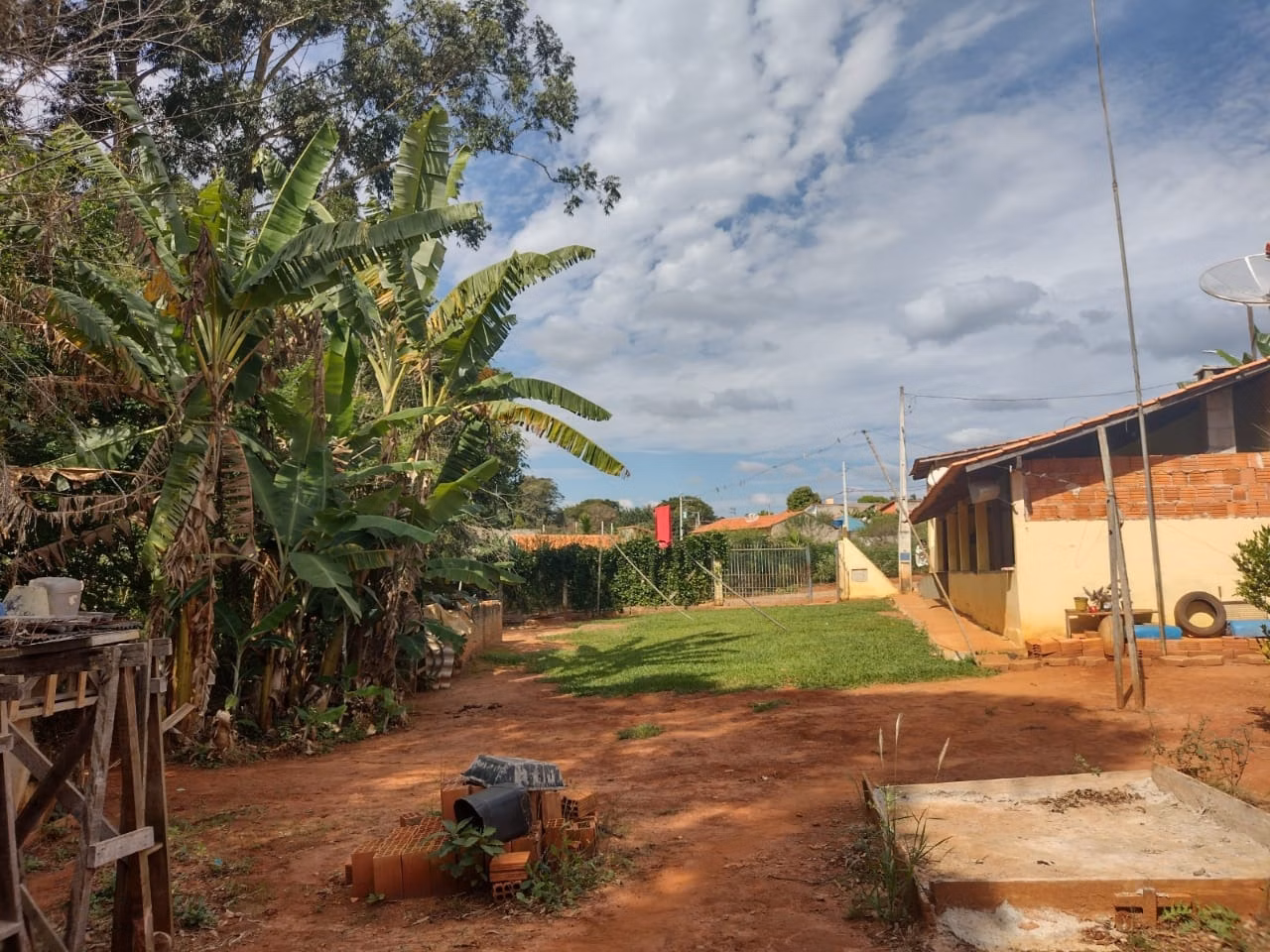 Chácara de 606 m² em Alambari, SP