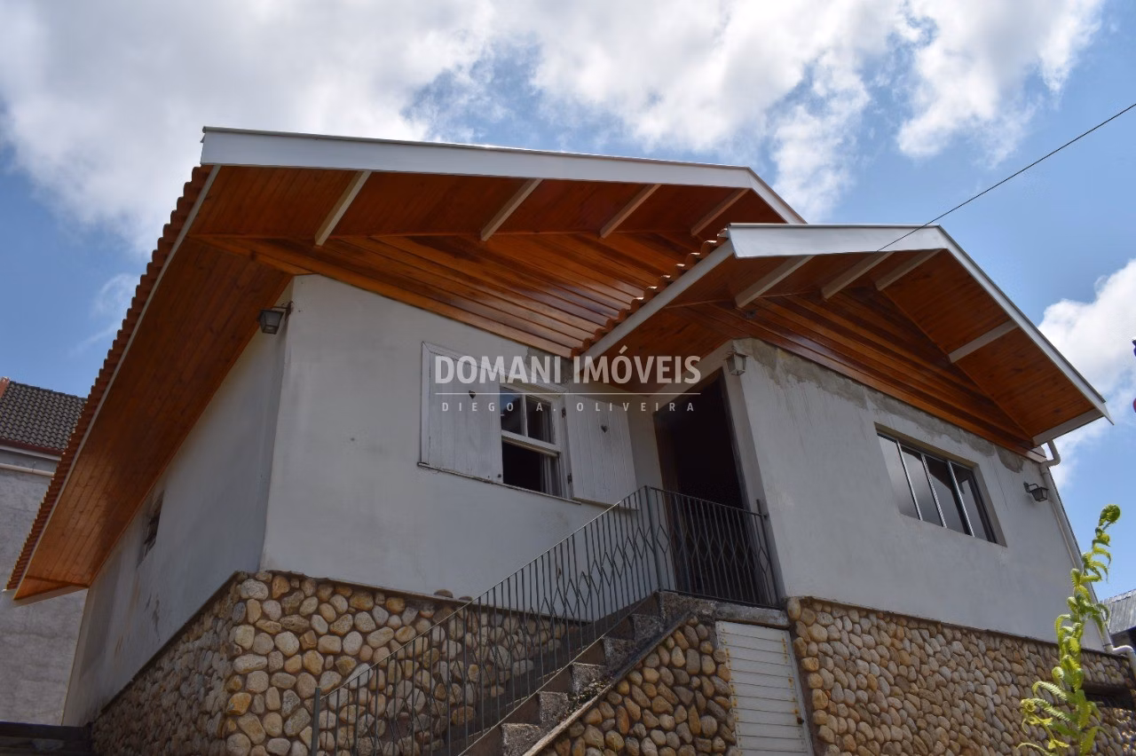 Casa de 305 m² em Campos do Jordão, SP