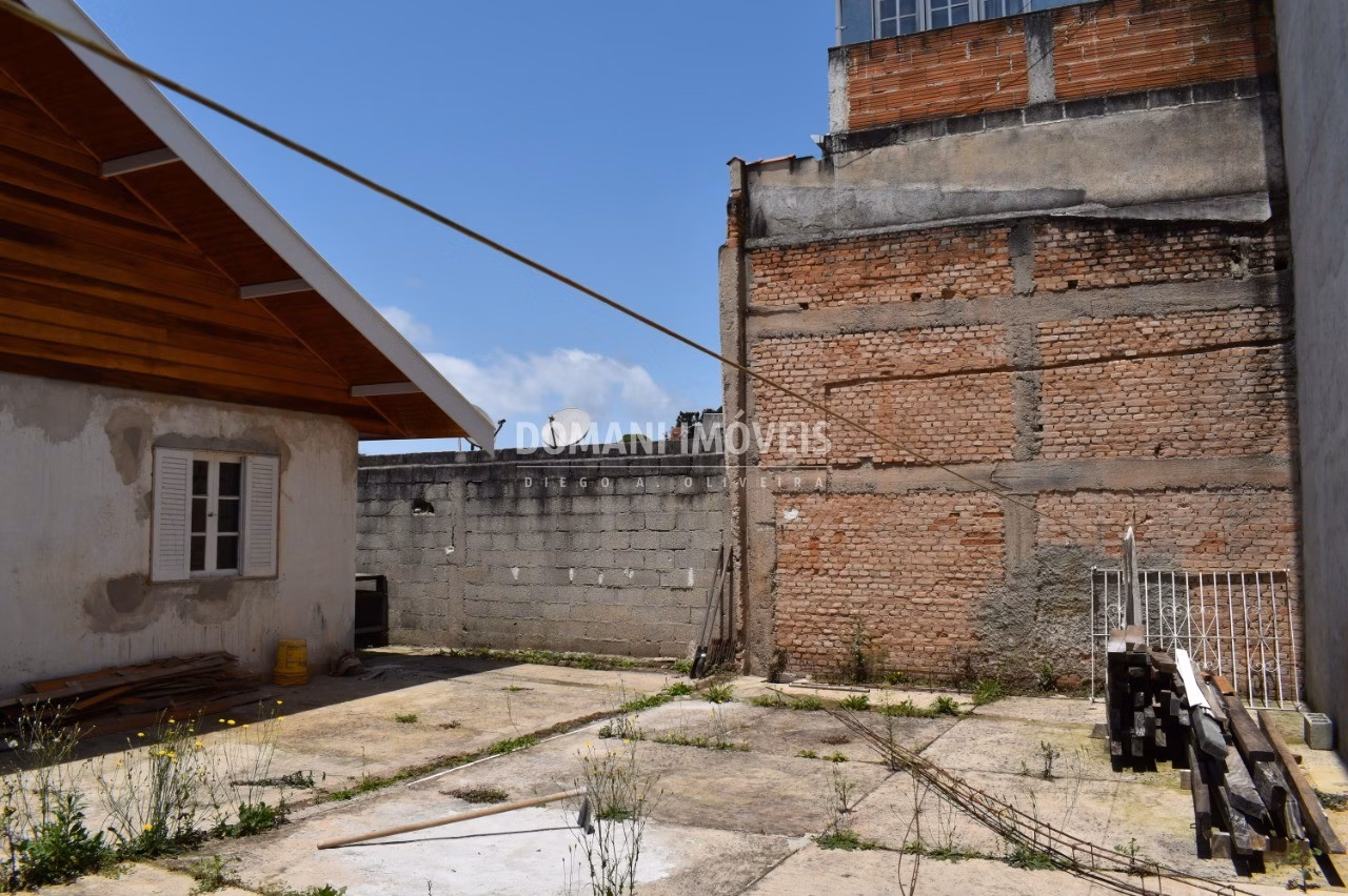 Casa de 305 m² em Campos do Jordão, SP