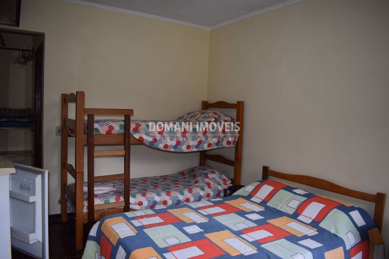 Casa de 2.460 m² em Campos do Jordão, SP
