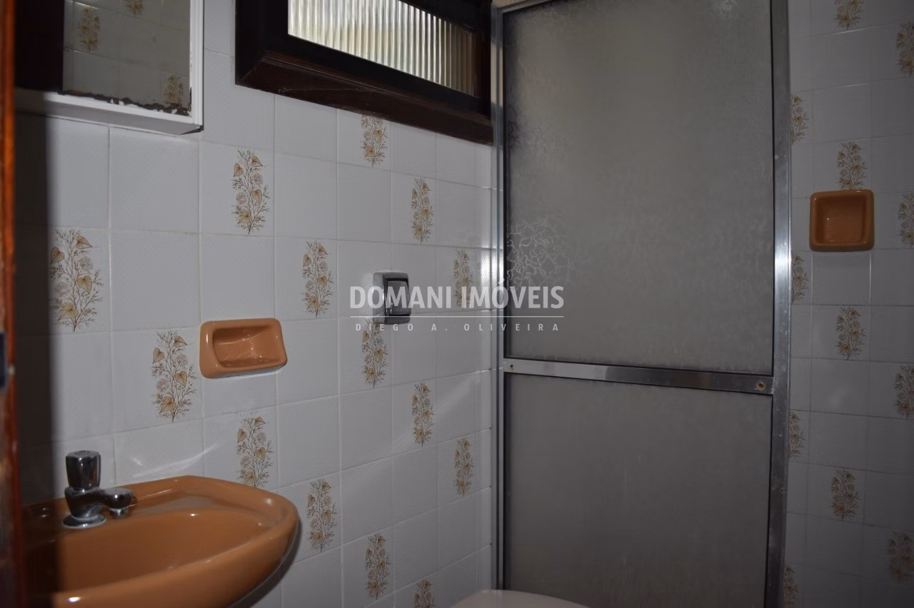 Casa de 2.460 m² em Campos do Jordão, SP