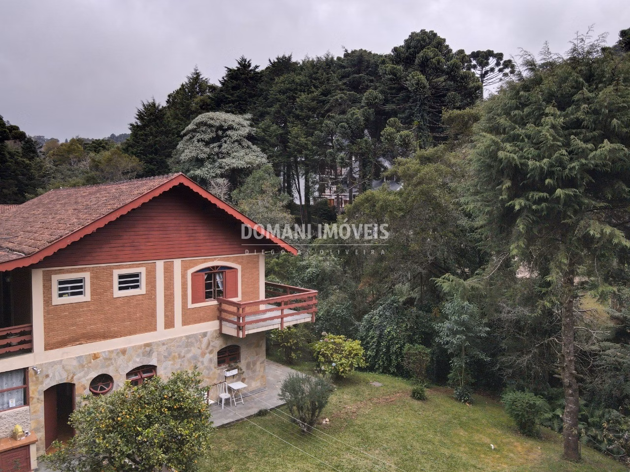 House of 2,460 m² in Campos do Jordão, SP, Brazil