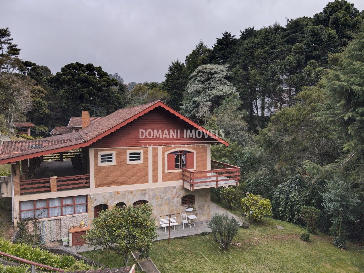 House of 2,460 m² in Campos do Jordão, SP, Brazil