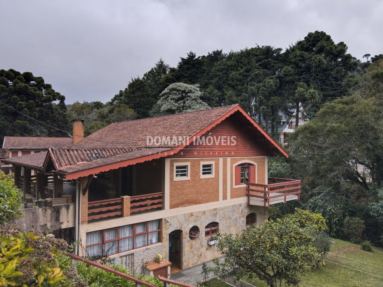House of 2,460 m² in Campos do Jordão, SP, Brazil