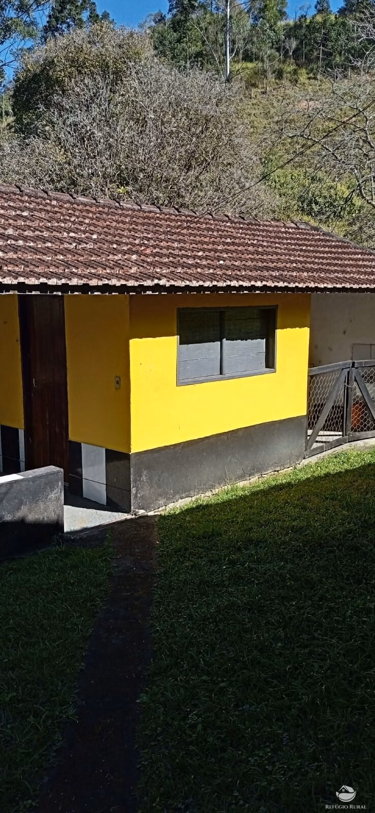 Sítio de 10 ha em São José dos Campos, SP