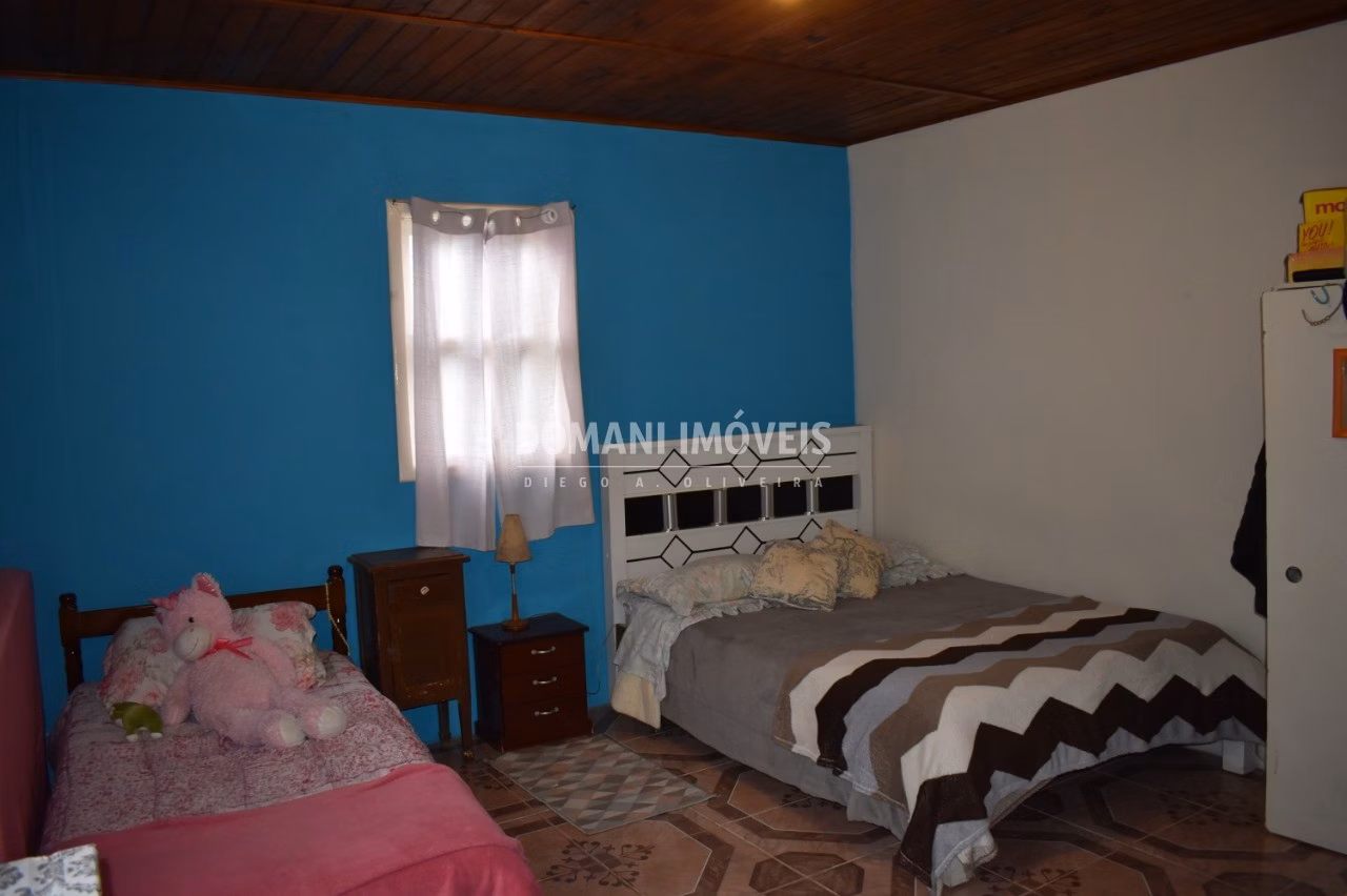 Casa de 350 m² em Campos do Jordão, SP