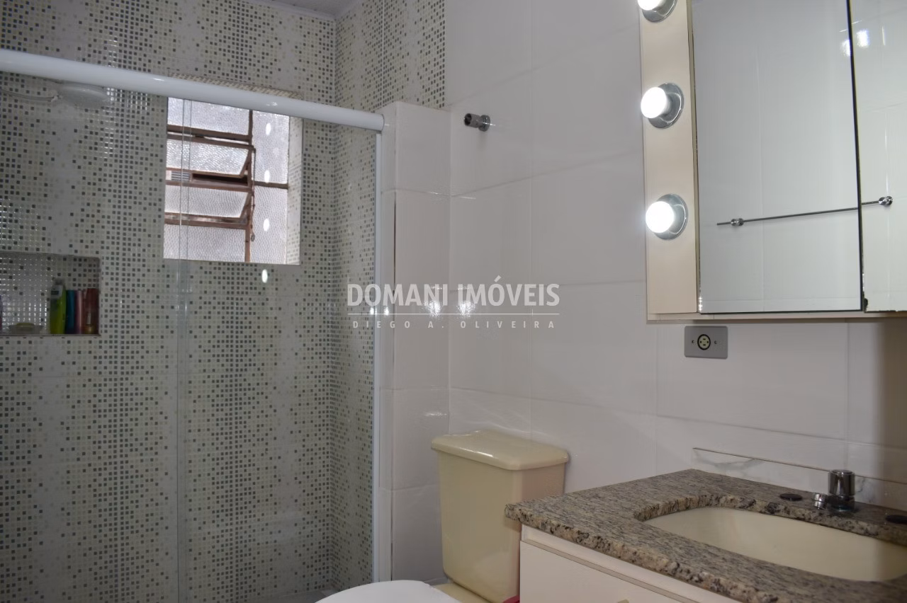 Casa de 350 m² em Campos do Jordão, SP