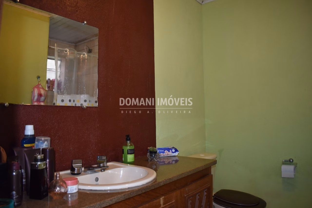 Casa de 350 m² em Campos do Jordão, SP
