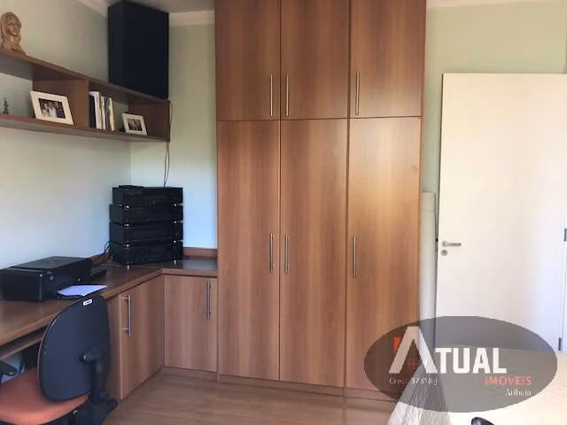 Casa de 570 m² em Bragança Paulista, SP