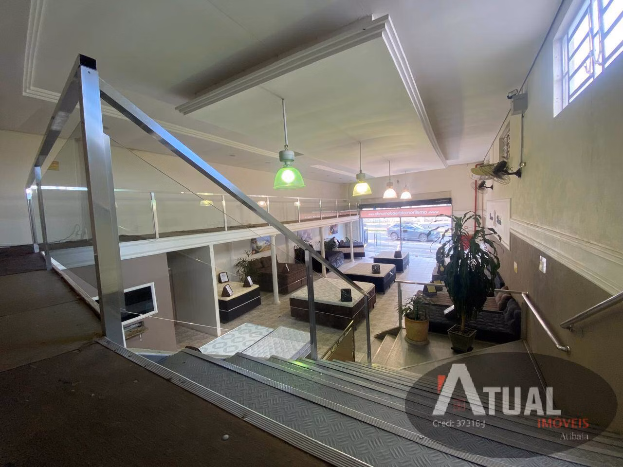 Comercial de 750 m² em Atibaia, SP