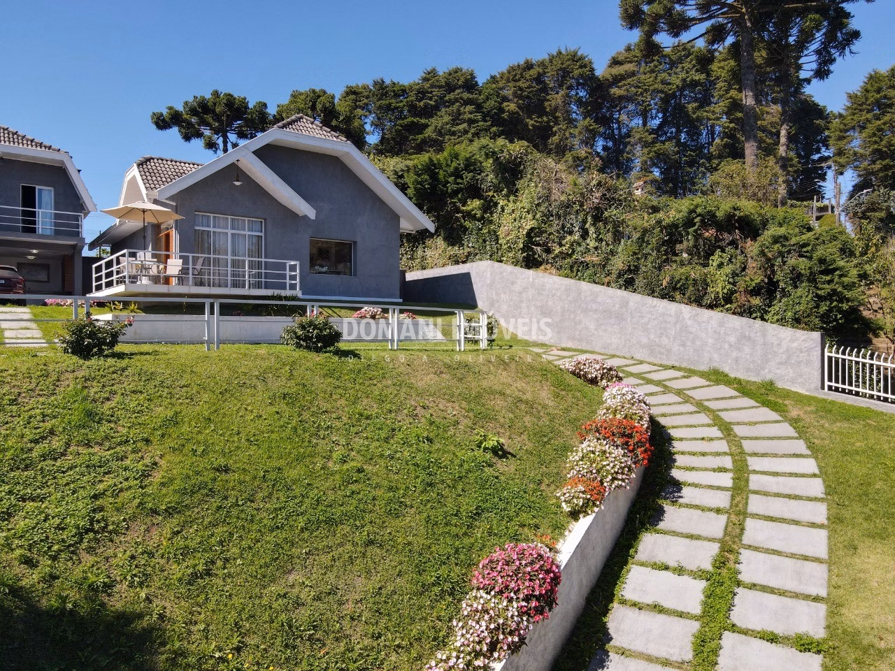 Casa de 690 m² em Campos do Jordão, SP