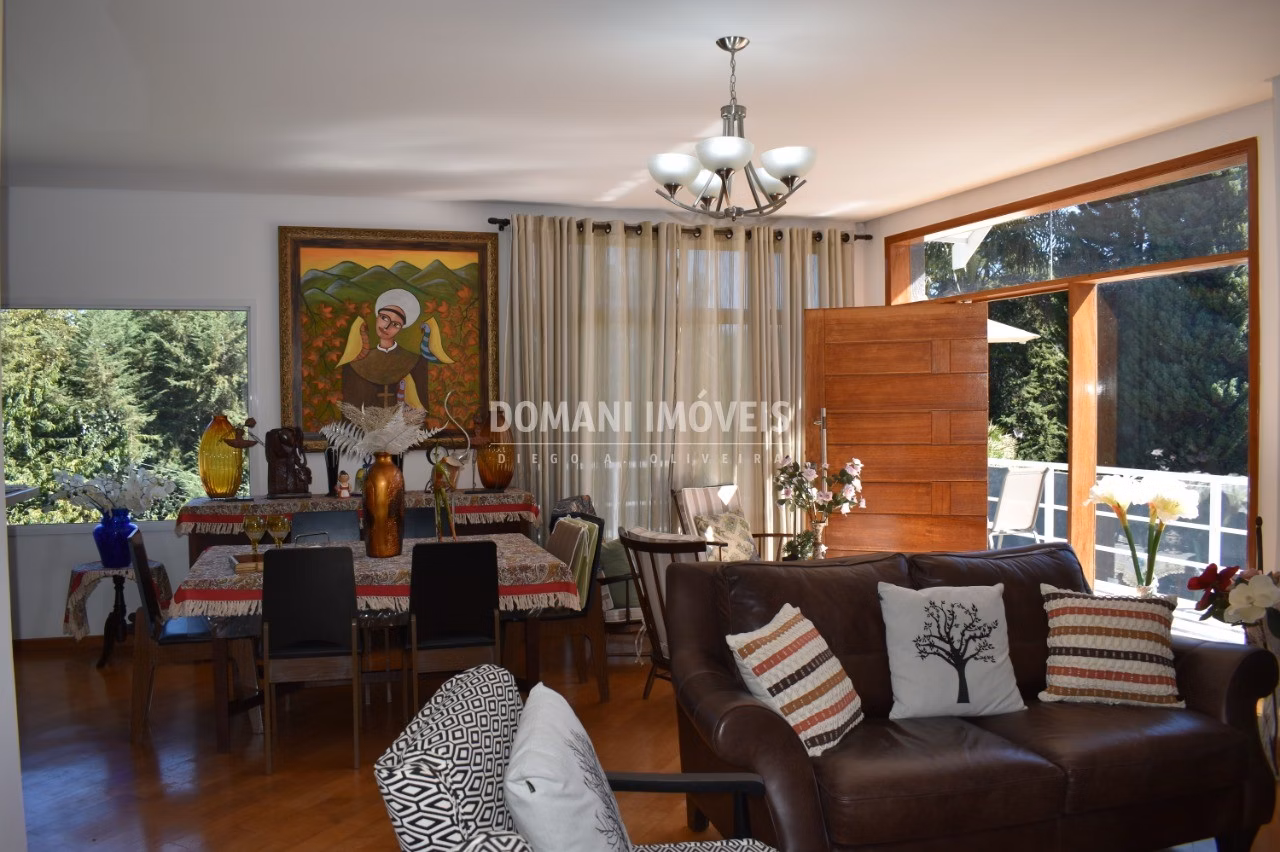 House of 690 m² in Campos do Jordão, SP, Brazil