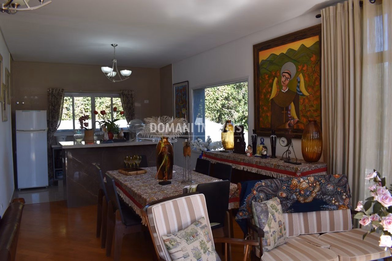 House of 690 m² in Campos do Jordão, SP, Brazil