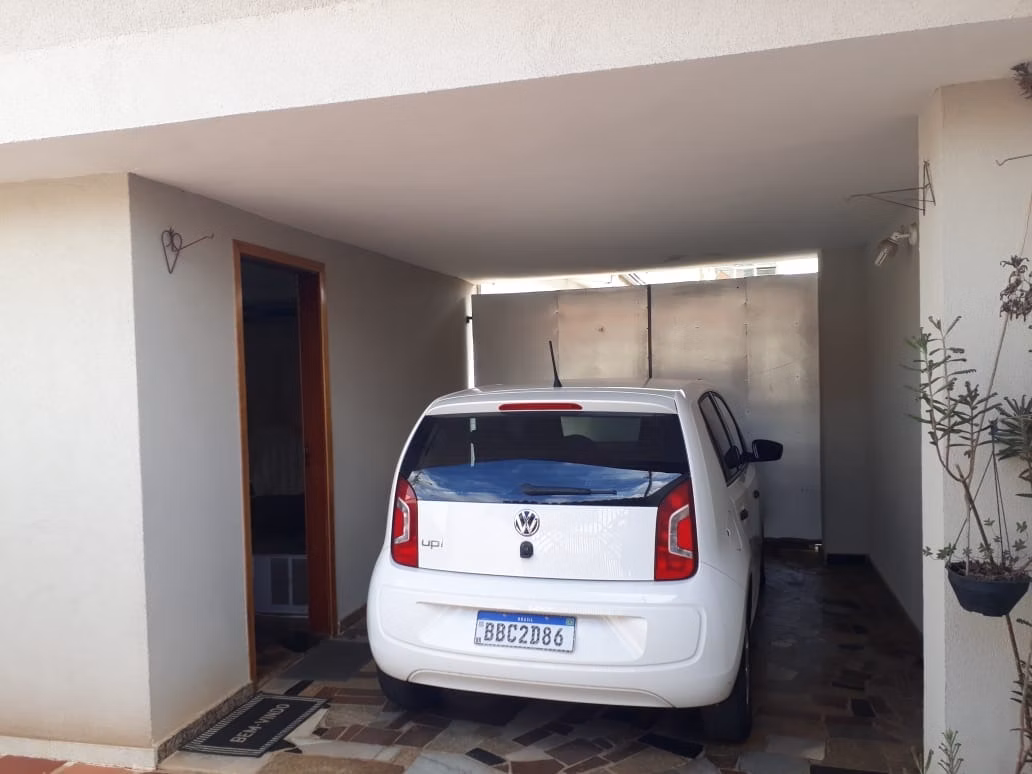 Casa de 300 m² em Americana, SP